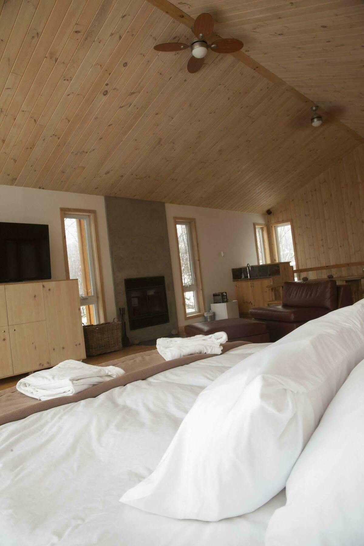 Eco Spa Highland Grenville-Sur-La-Rouge Eksteriør bilde